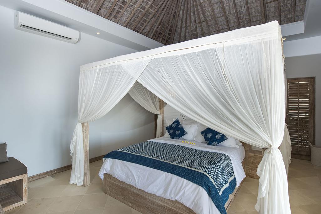 Tenang Villas Nusa Lembongan  Exterior photo